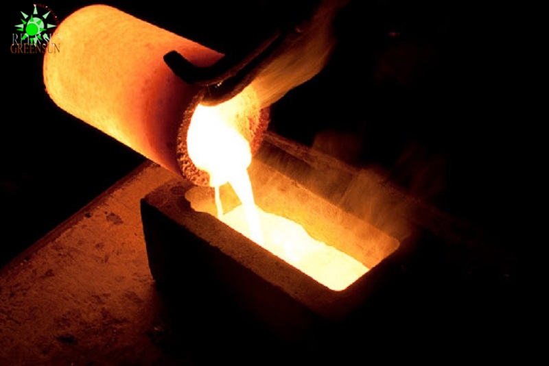 Nhiệt độ nóng chảy của sắt là 1538 độ C